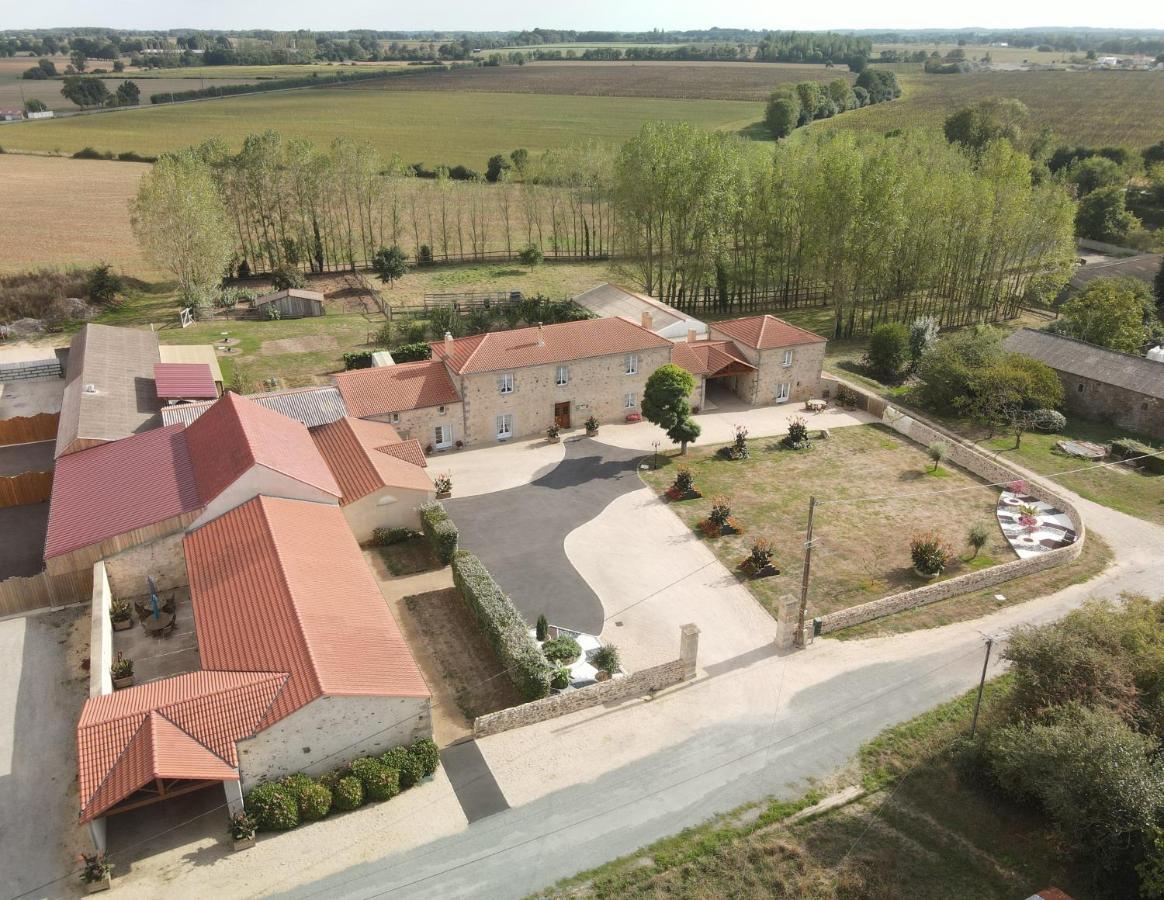 Le Logis du Château Vieillevigne Exterior foto